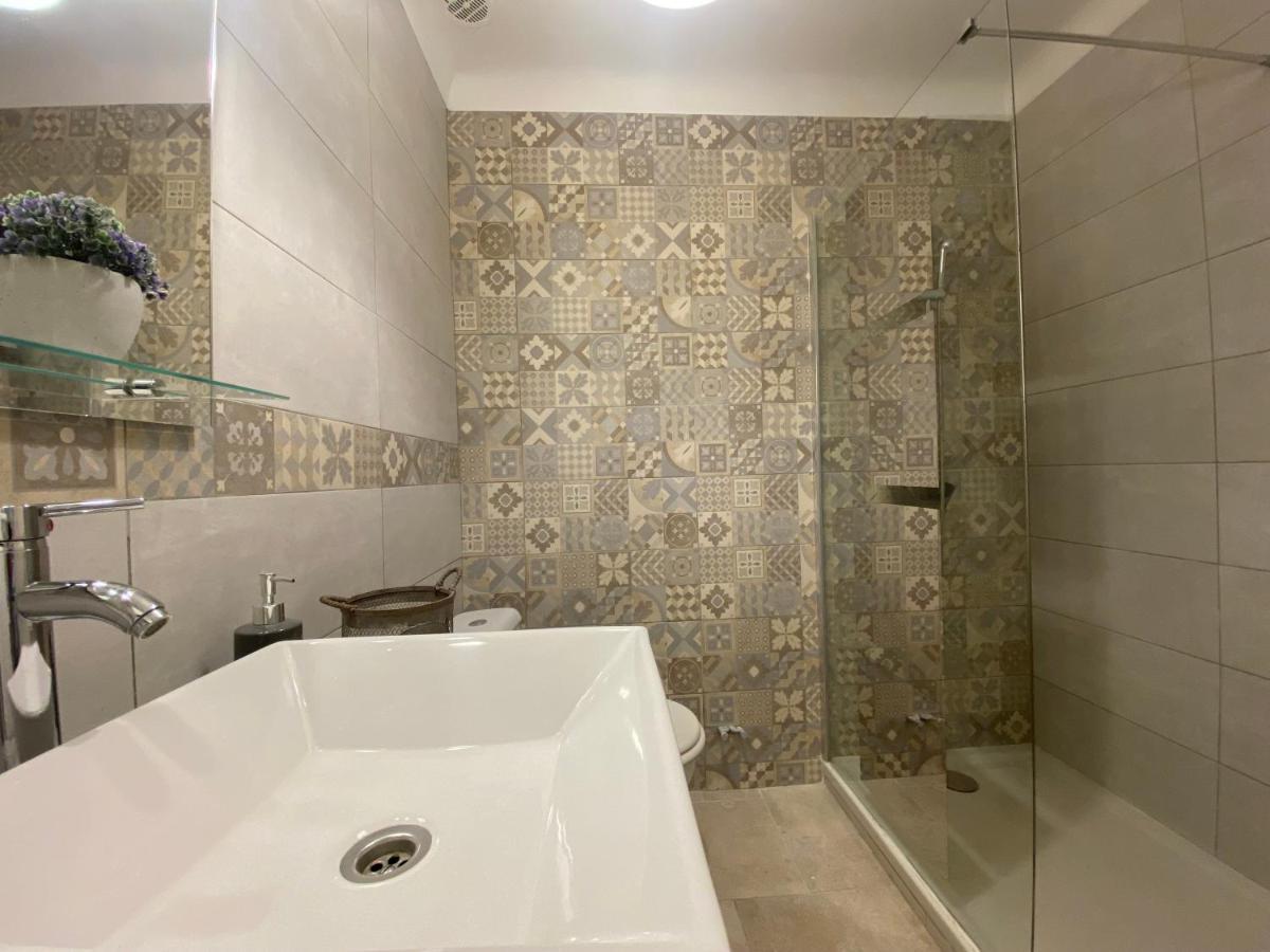 Hotel Carina Apt Dış mekan fotoğraf