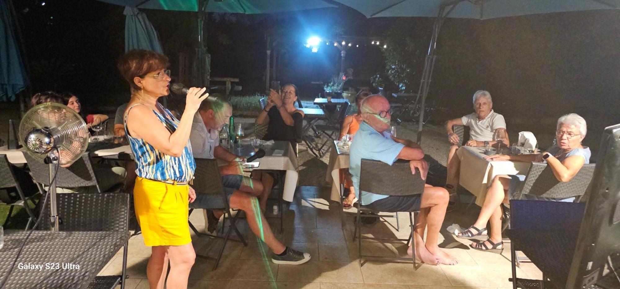 Hotel Carina Apt Dış mekan fotoğraf
